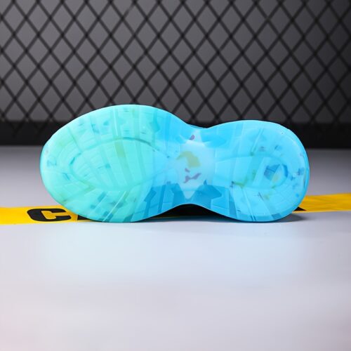 Baskets basses à lacets pour garçons avec motif rayé