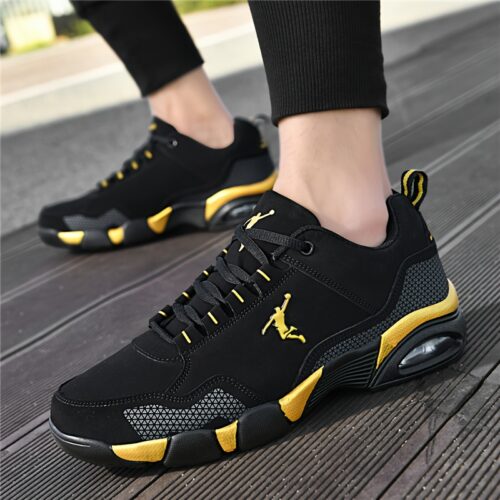 product-fancy-d2cef15d-7eca-487e-989b-efab06ed3aa9 Chaussures de basket-ball pour hommes - Baskets rembourrées