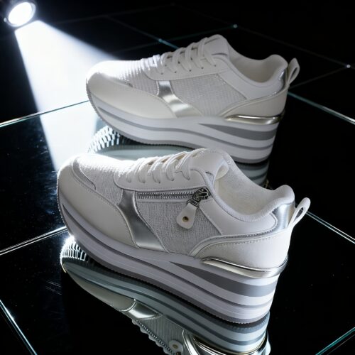 product-fancy-e1c97699-938d-40d0-bcf4-1e863c9f42d1 Chaussures de sport montantes à lacets pour femmes