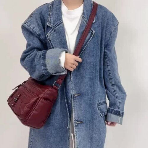Sac Bandoulière Rétro pour Femme Laissez-vous séduire par ce nouveau sac à bandoulière au charme rétro irrésistible, pensé pour sublimer toutes vos tenues avec une touche d'élégance intemporelle.