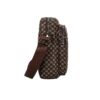 Sac Bandoulière Unisexe – Compact & Sportwear Pensé pour l'automne et l'hiver, ce sac bandoulière au design carré allie élégance urbaine et esprit sportif. Compact et léger, il est doté d'une sangle réglable pour un confort sur-mesure lors de toutes vos activités.