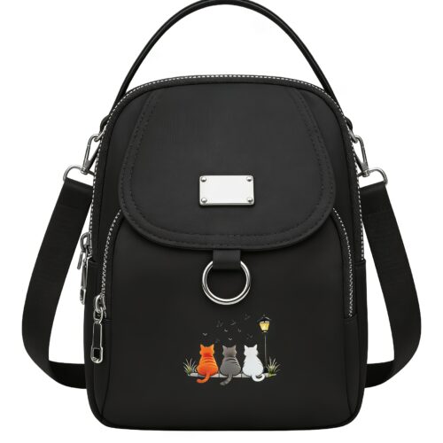 Craquez pour ce charmant petit sac à bandoulière au motif de chat porte-bonheur ! Confectionné en tissu Oxford robuste et raffiné, c'est le cadeau parfait à offrir ou à s'offrir.