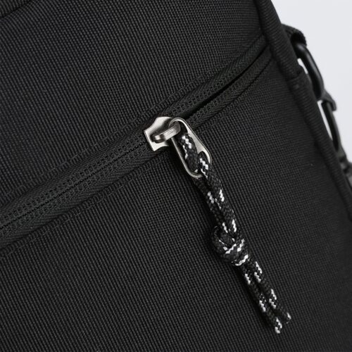 Sac bandoulière homme grand format en Oxford – Tendance, vertical et pratique au quotidien.