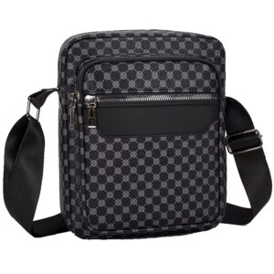 Sac Bandoulière Unisexe – Compact & Sportwear Pensé pour l'automne et l'hiver, ce sac bandoulière au design carré allie élégance urbaine et esprit sportif. Compact et léger, il est doté d'une sangle réglable pour un confort sur-mesure lors de toutes vos activités.