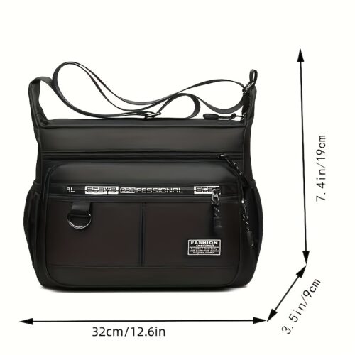 Sac bandoulière de poitrine pour homme, grande capacité et multi-compartiments. Pratique avec ses poches latérales, il est parfait pour le voyage et le plein air.