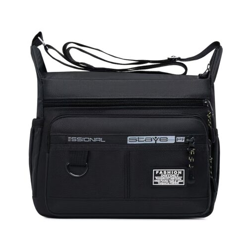 Sac bandoulière de poitrine pour homme, grande capacité et multi-compartiments. Pratique avec ses poches latérales, il est parfait pour le voyage et le plein air.