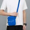 Sac à Poitrine Multifonctionnel "Milan" Design italien branché : Un imprimé unique au style résolument moderne, idéal pour les adolescents