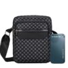 Sac Bandoulière Unisexe – Compact & Sportwear Pensé pour l'automne et l'hiver, ce sac bandoulière au design carré allie élégance urbaine et esprit sportif. Compact et léger, il est doté d'une sangle réglable pour un confort sur-mesure lors de toutes vos activités.