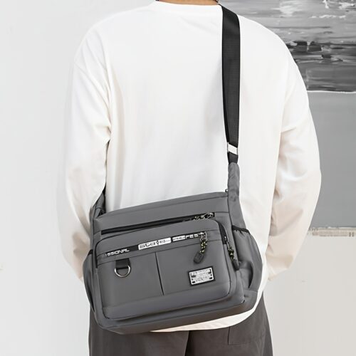 Sac à documents - Sac carré neutre pour hommes et femmes, sac bandoulière simple, sac à bandoulière, multi-poches, décontracté, pour les trajets domicile-travail, sac messager [Sens de la fermeture éclair, lettres brodées aléatoires]