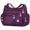 Sac Bandoulière Carré Unisexe en Tissu Oxford Alliez style et praticité avec ce sac à épaule unique grand format, conçu pour les hommes et les femmes.