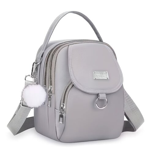 Apportez une touche de style décontracté et estival à votre collection avec ce lot de 2 pièces (comprenant un sac carré et son accessoire coordonné.