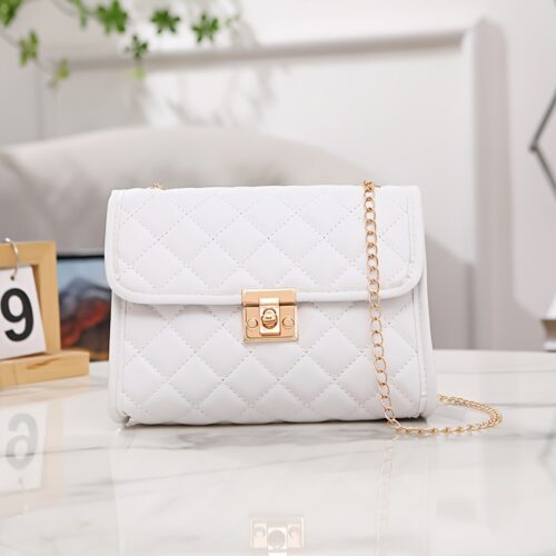 Sac à Main Tendance au Design Niche : L'Accessoire Chic avec Anneau et Chaîne