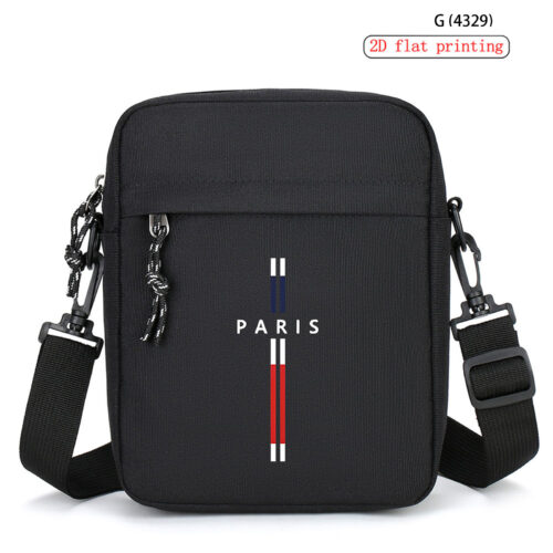 Sacoche Bandoulière Noire – Imprimé Paris & Porte-Téléphone  Design urbain : Un imprimé "Paris" élégant et intemporel pour un look décontracté mais soigné.