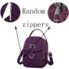 Apportez une touche de style décontracté et estival à votre collection avec ce lot de 2 pièces (comprenant un sac carré et son accessoire coordonné.