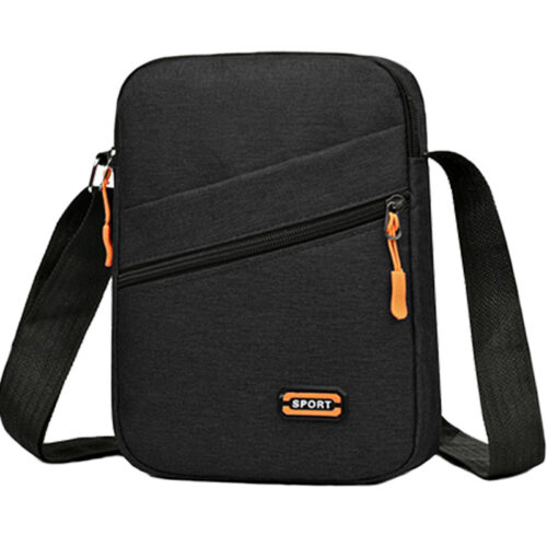 Léger, organisé et terriblement tendance. Ce sac bandoulière à poches zippées vous accompagne partout — école, voyages, sorties.