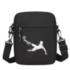 Sac bandoulière décontracté noir motif sport – Sangle réglable, multi-poches et design compact pour un usage quotidien stylé.