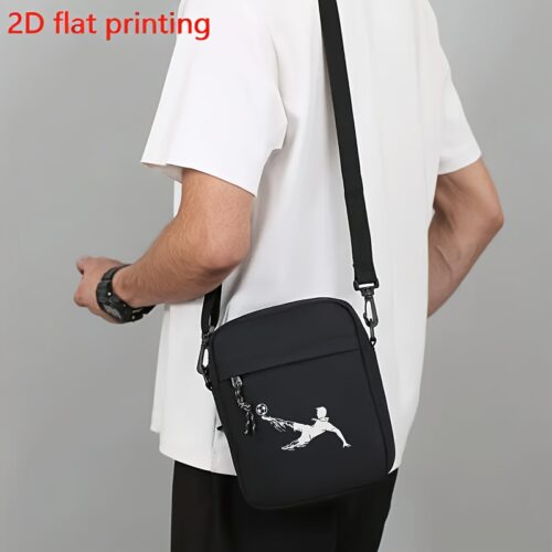 Sac bandoulière décontracté noir motif sport – Sangle réglable, multi-poches et design compact pour un usage quotidien stylé.